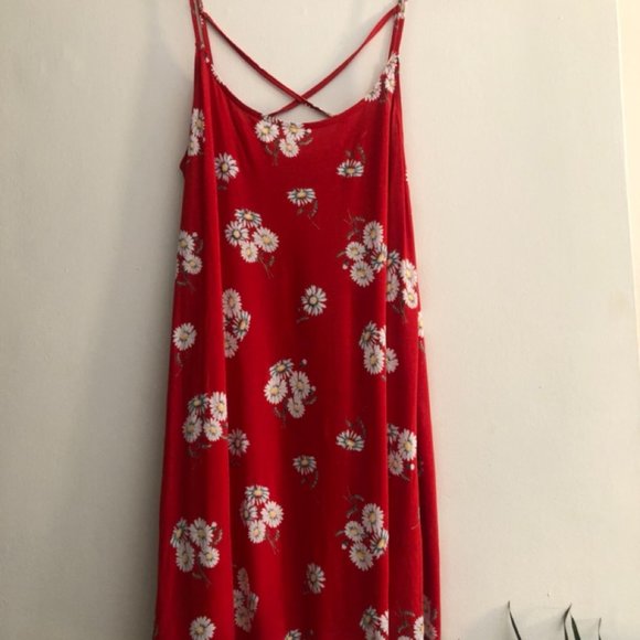 Red Daisy pattern Swing Dress - Picture 2 of 7